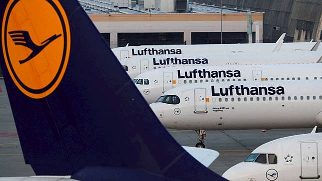 德國漢莎航空機隊在法蘭克福機場的狀況。路透社