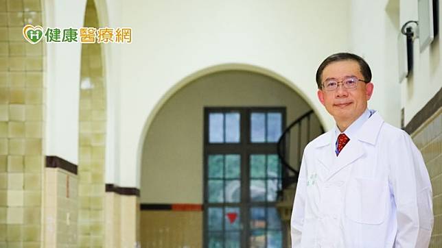 臺大醫院副院長高嘉宏教授表示，由於肝病不可逆，必須在之前就先阻斷病程，若一旦演變成肝癌，對個人、家庭、社會、國家都有巨大衝擊。