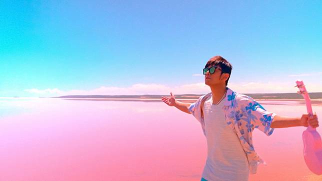 周杰倫新歌MV《粉色海洋》到澳洲取景，美景讓人驚豔。(杰威爾提供)