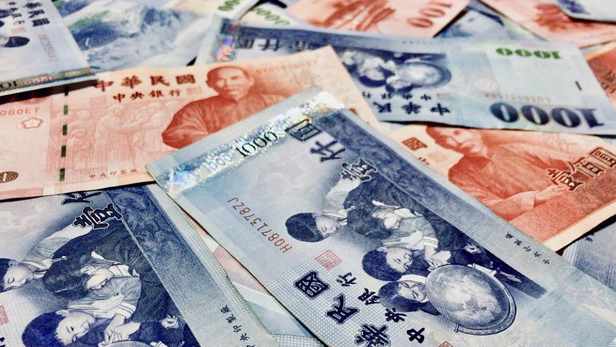 華爾街高層示警衝擊！新台幣吞下連六貶、收30.954元| 太報| LINE TODAY