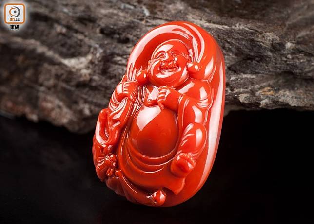 瑪瑙象徵佛祖的慈祥，為善信帶來溫暖、吉祥和歡喜。（互聯網）