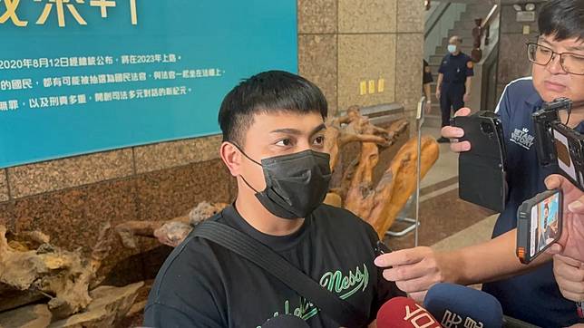歌手邱軍日前酒駕撞死一名計程車運將，法院今天宣布一審判決。葉先鵬攝
