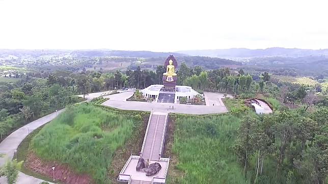 พะเยา ชมความสวยงามพระพุทธภุชคารักษ์ เด่นสง่าสวยงามบนยอดเขา ม.พะเยา