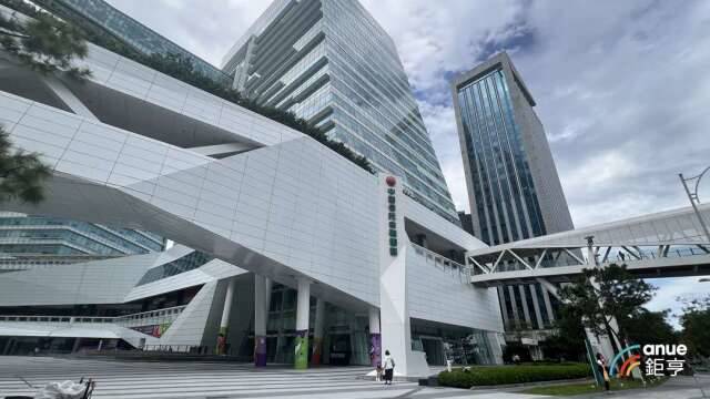 討論牆 | 〈中信金法說〉ROE下滑是假象！高麗雪：上半年淨值暴增60% 股利配發率6成不變