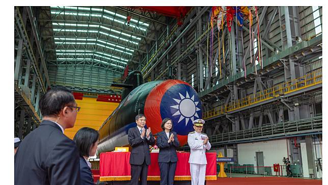 總統蔡英文主持「潛艦國造原型艦命名暨下水典禮」。總統府提供