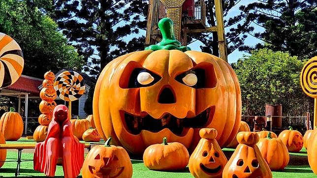 六福村園區專為小朋友打造可愛Q萌傑克南瓜園，亦於假日推出萬聖節限定活動-不給糖就搗蛋。(圖片提供/六福村)