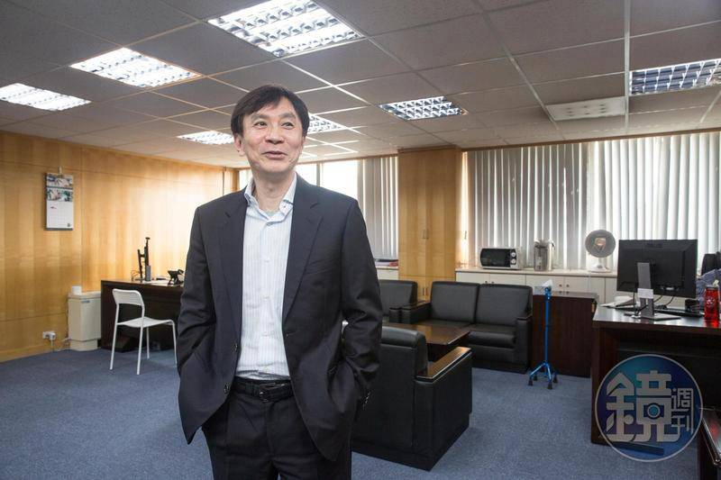 【大同注鴻海新血3】郭台銘曾派他輔佐最愛么弟 鍾依文跳火坑救大同內幕 | 鏡週刊 | LINE TODAY