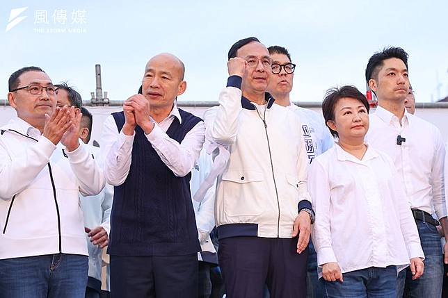 黃暐瀚表示，國民黨「反罷四天王」包括新北市長侯友宜（左一）、立法院長韓國瑜（左二）、台中市長盧秀燕（右二）及台北市長蔣萬安（右一）。（資料照，顏麟宇攝）