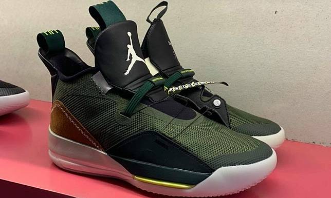 Jordan 33 nrg hotsell