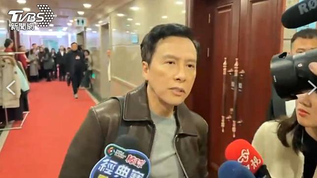 甄子丹被問到王大陸，盼對方好好接受法律制裁。（圖／TVBS）