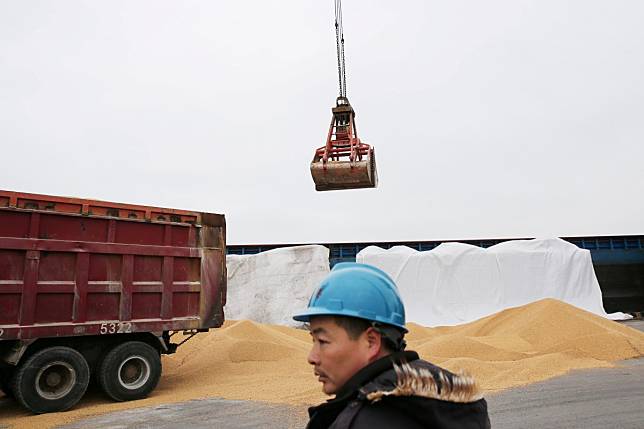 China has committed to buying an additional US$200 billion of US goods over two years, including a clause that would bring its imports of US farm goods to more than US$40 billion a year. Photo: Reuters