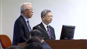 中油提4年3500億增資計畫，董事長方振仁（左）今赴立院。圖／台視新聞