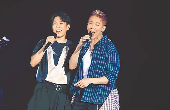韋禮安（左）12日邀請陶喆擔任演唱會嘉賓。（陳俊吉攝）