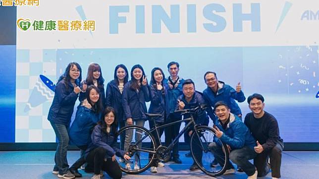 台灣安進同仁積極投入公益，親自打造自行車贈兒少安置機構，增進團隊情誼，實踐企業社會責任。