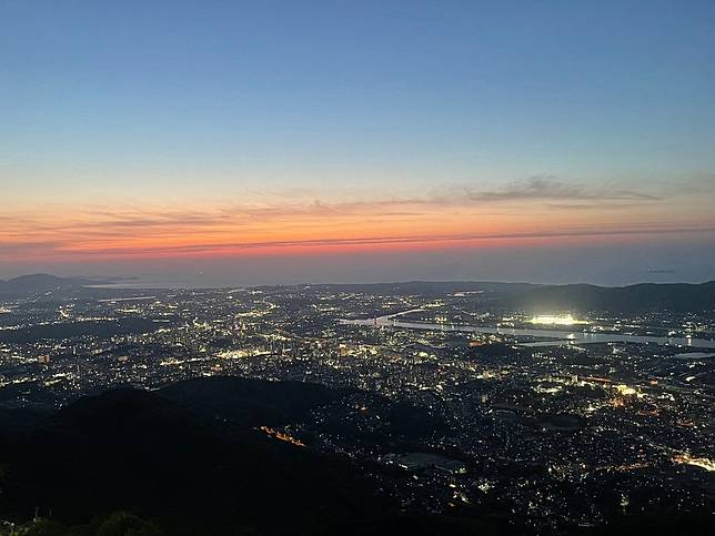 被喻為新日本三大夜景之一的北九州皿倉山