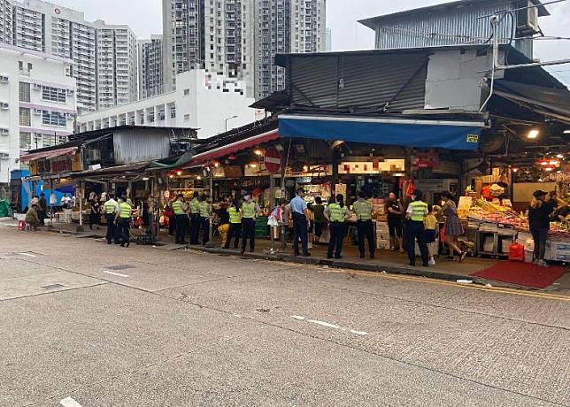 兩部門在油麻地展開聯合執法行動。