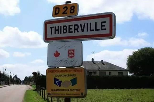 法國諾曼第地區小鎮蒂貝維爾（Thiberville），近日因一筆突如其來的鉅額捐款成為焦點。 圖:擷自X帳號@patronlar