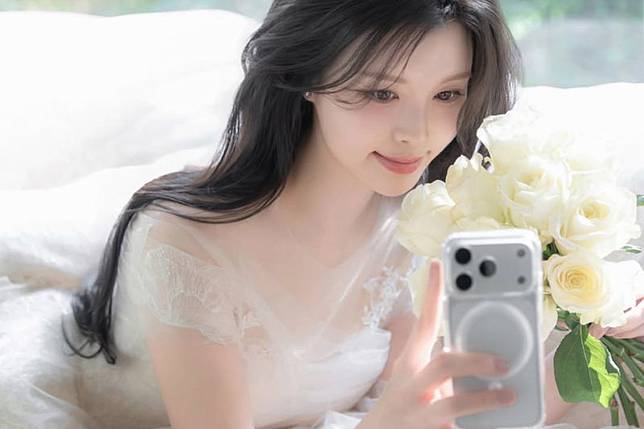 SOYEE婚紗照。翻攝Instagram @imsoyee