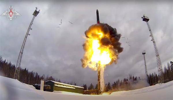 俄羅斯試射RS-24亞爾斯洲際彈道飛彈。美聯社