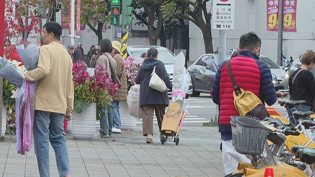 入冬首波寒流在27日小年夜報到。