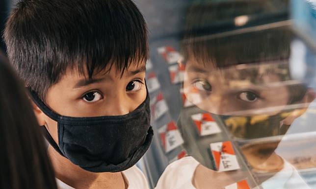 疫情下的口罩童年：幼兒口罩戴太久，身心發展會延緩嗎？