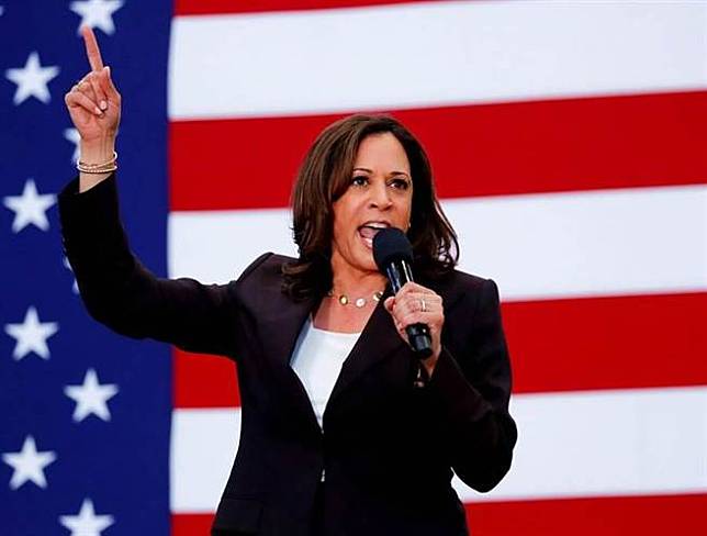 美國民主黨總統候選人拜登挑選加州聯邦參議員賀錦麗（Kamala Harris）為副手。（資料照／路透社）