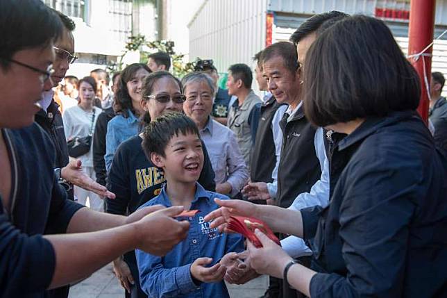 台灣政治人物發紅包的傳統是從誰開始的？圖為前總統蔡英文。（資料照，取自蔡英文臉書）