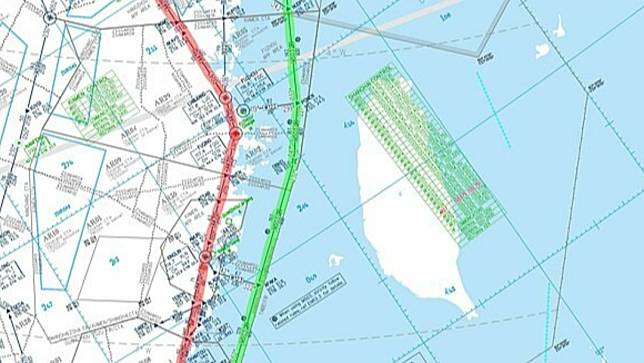 綠色為中國M503航路，紅色為A470航路。翻攝維基百科