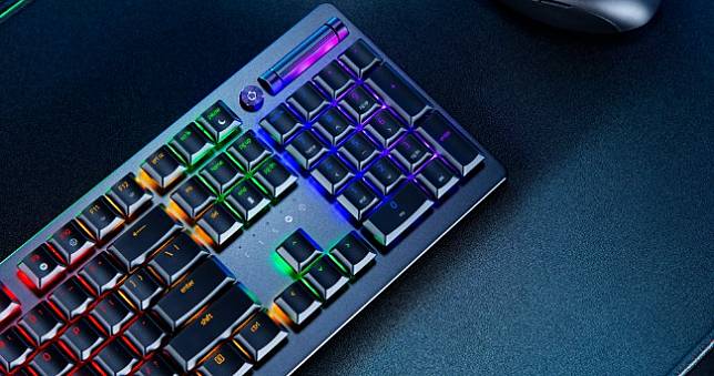 Razer推DeathStalker噬魂金蝎V2光學矮軸電競鍵盤，另有無線雙模Pro款