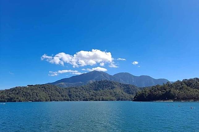 日月潭設有溢流井以防止水位過高。（圖／日月潭國家風景區管理處）