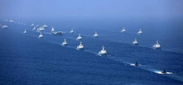 這兩日共軍軍艦大舉通過台海南下，疑似為躲避颱風侵襲。示意圖與本新聞無關。(美聯社)