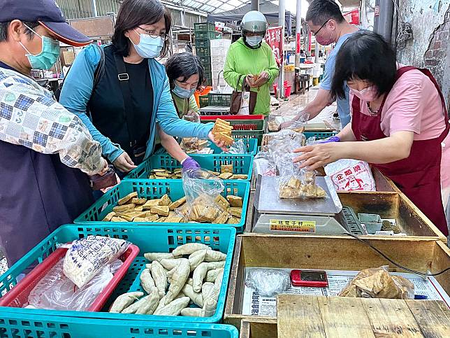 市售散裝基改豆製品，多數標示不清，國產大豆100% 非基改，除豆漿可延伸至豆花豆乾