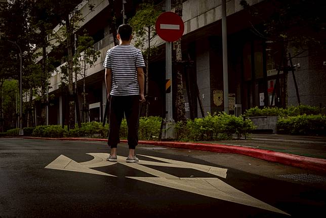 19歲販毒買豪車！毒癮少年金盆洗手改學土木：我想蓋屬於自己的房子