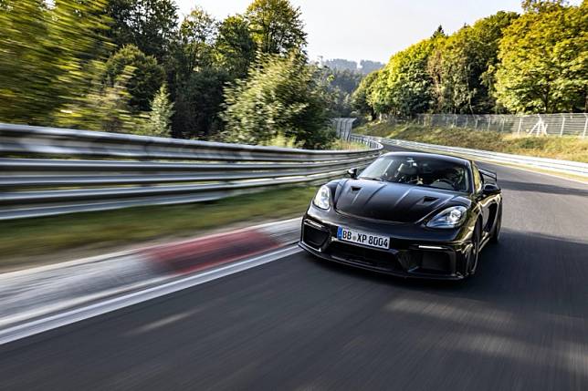 Porsche 718 Cayman GT4 RS