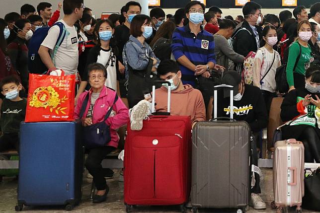 Mainland Chinese tourists at Hong Kong’s high-speed rail terminus in West Kowloon on Thursday. Photo: Winson Wong