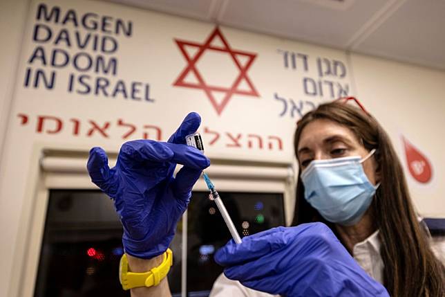 ▲以色列當局宣布，29日開始對所有完整接種COVID-19（2019冠狀病毒疾病）疫苗的民眾提供追加劑。資料照。（圖／美聯社／達志影像）以色列疫苗
