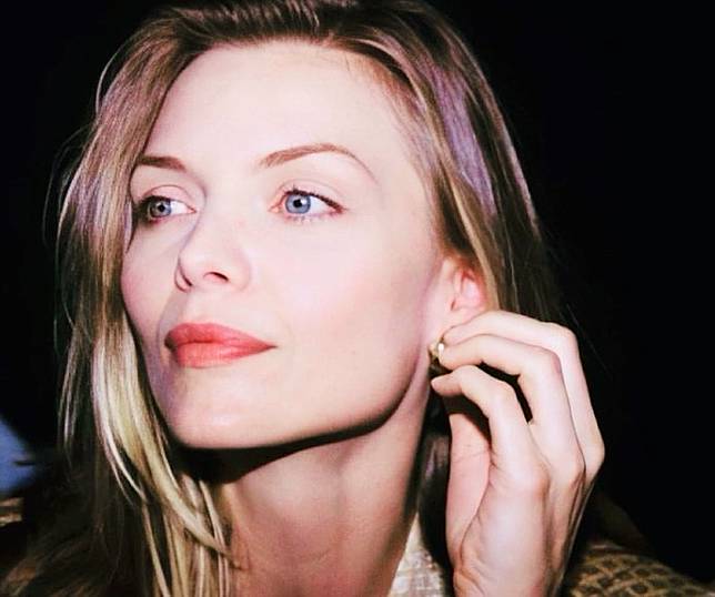 蜜雪兒菲佛勤擦防曬，減緩肌膚老化！圖片來源：<a href=