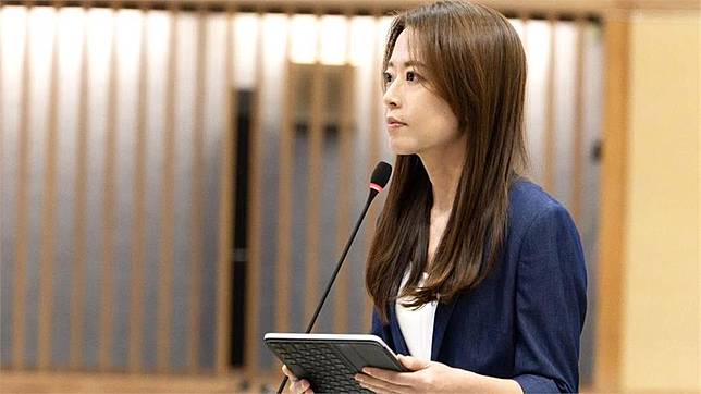 江怡臻宣布退選。圖／翻攝自Facebook@江怡臻