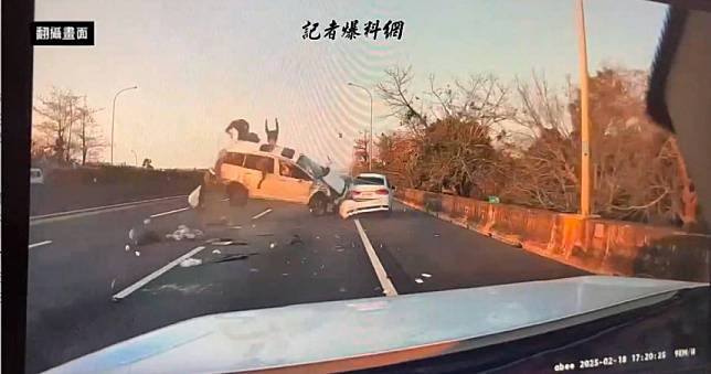 國1豐原段6車追撞「2人被甩出車外」1死6傷　驚悚畫面曝光