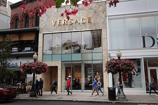 Reports Show Michael Kors Close To Purchasing Versace