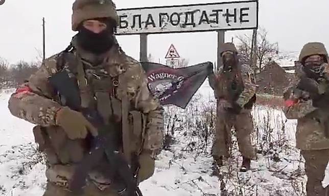 瓦格納集團戰力驚人，先前更獨自拿下了索列達爾，反觀俄正規軍 9 月在哈爾科夫大撤退，後續更是專守不攻。   圖：截自推特@PStyle0ne1