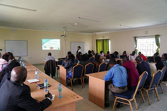 People attend a tomato cultivation training class at a demonstration village for China-Africa Agricultural Development and Poverty Reduction in Nakuru County, Kenya, on Sept. 18, 2023. (Xinhua/Han Xu)