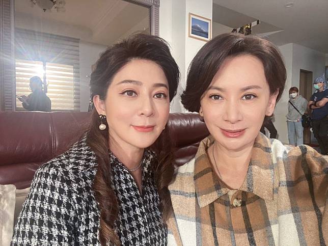 陳亞蘭（右）舞台劇《嘉慶君遊台灣》宣布邀王彩樺擔任神秘嘉賓。