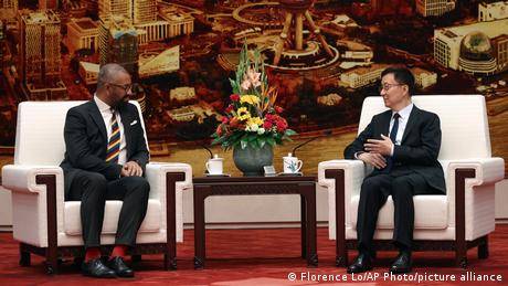 英國外相克萊弗利周三與中國國家副主席韓正會晤