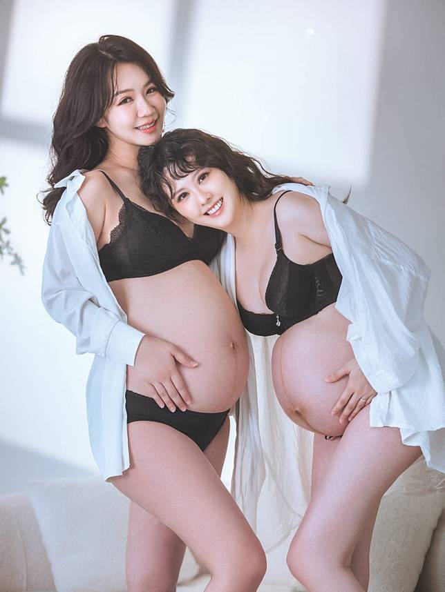 李又汝、張晏塵合體拍孕婦寫真。(翻攝自臉書)