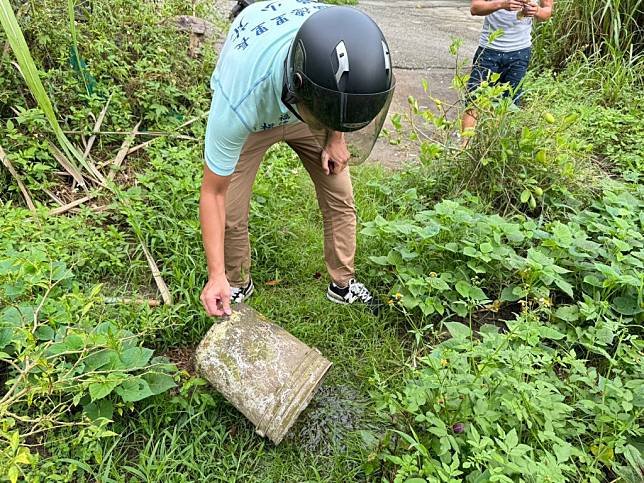 徹底落實「巡、倒、清、刷」，將登革熱防疫觀念內化為日常生活中的一部分，從根本杜絕病媒蚊孳生，避免疫情散播，以維護自身及家人的健康。（新北市衛生局提供）