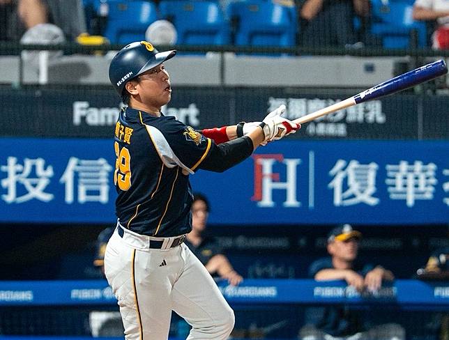 準老爸拚上聯盟打點王　詹子賢兒子7月報到小名叫「一路」