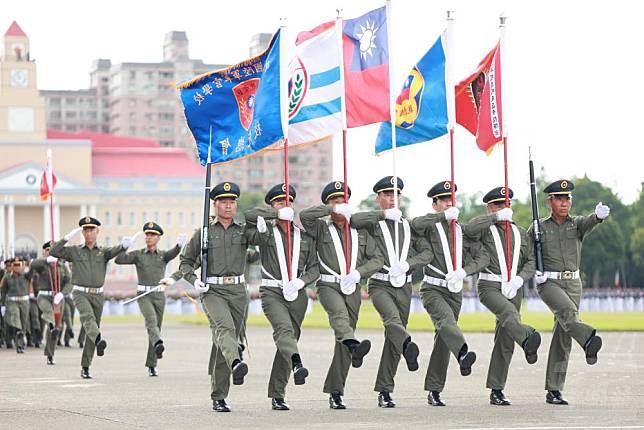 陸官校友連16日參與黃埔建校百年校慶活動。（軍聞社記者李忠軒攝）