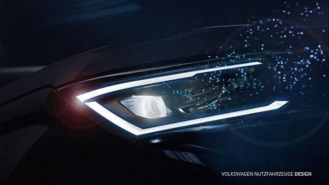福斯新一代 Amarok 將導入最新矩陣式 LED 頭燈科技，提升行車安全性。