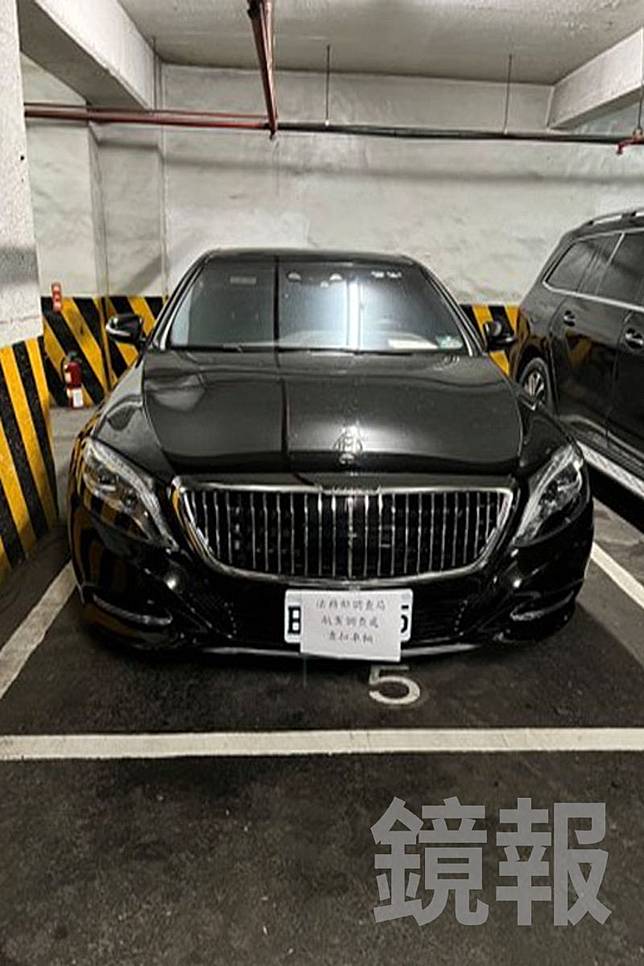 專案人員查扣詐欺集團不法所得名車。調查局航業調查處提供